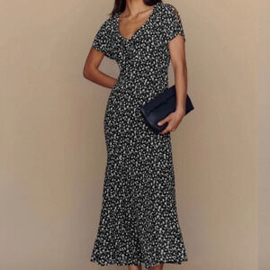 Reformation Talleen Dress in Maria Size 10